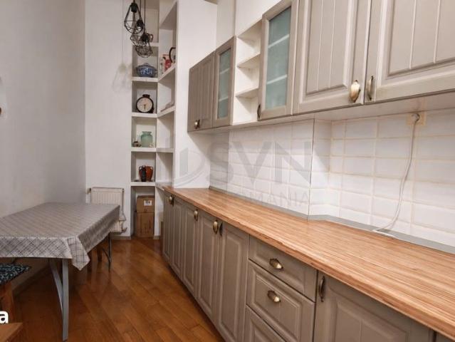 Apartament 4 camere Bd Dacia Piata Romana