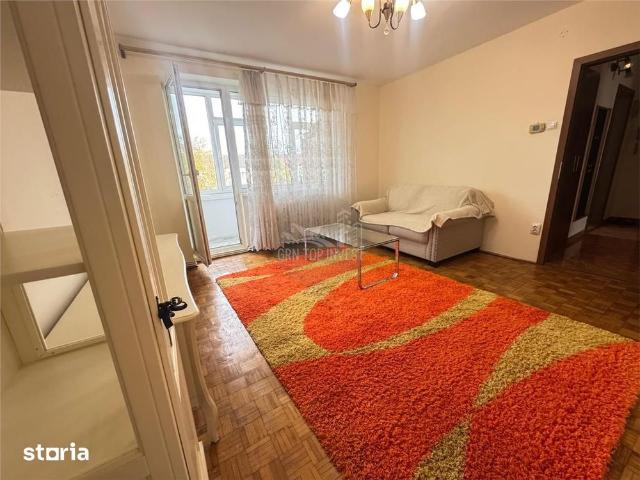 Apartament 4 camere cu balcon zona Cedonia