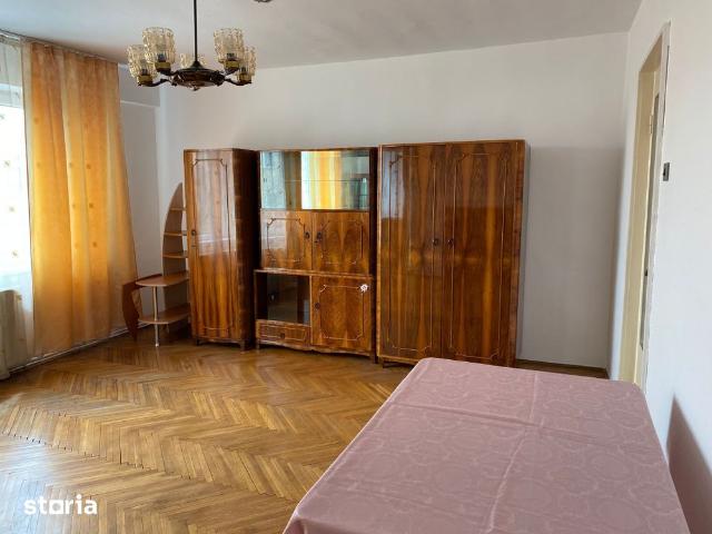 Apartament 4 camere,cu parcare, Calea Victoriei/TURDA
