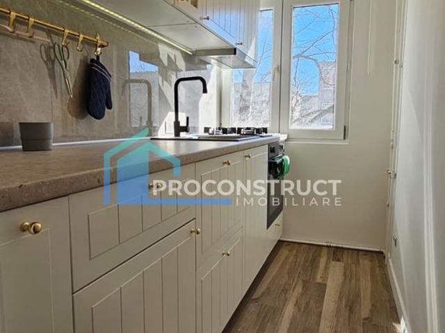 De vanzare apartament cu 4 camere central | Renovat | 137.000 eur
