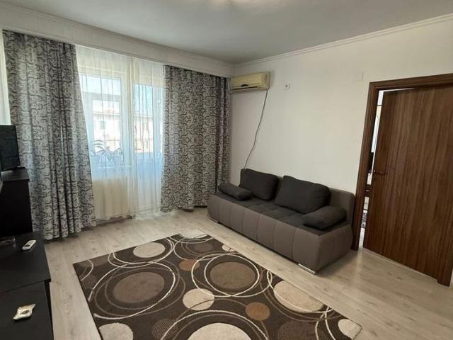 Apartament 4 Camere Centru De Inchiriat Disponibil Imediat