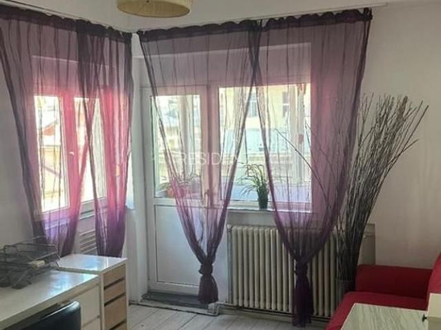 Apartament 4 Camere Cișmigiu | 3 Bai | Balcon | Centrala proprie | 2 min metrou