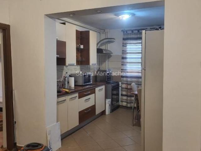 Apartament 4 camere Crangasi | decomandat