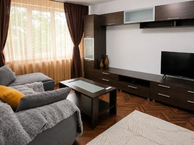 Apartament 4 camere de închiriat | 100 mp | Punctele Cardinale