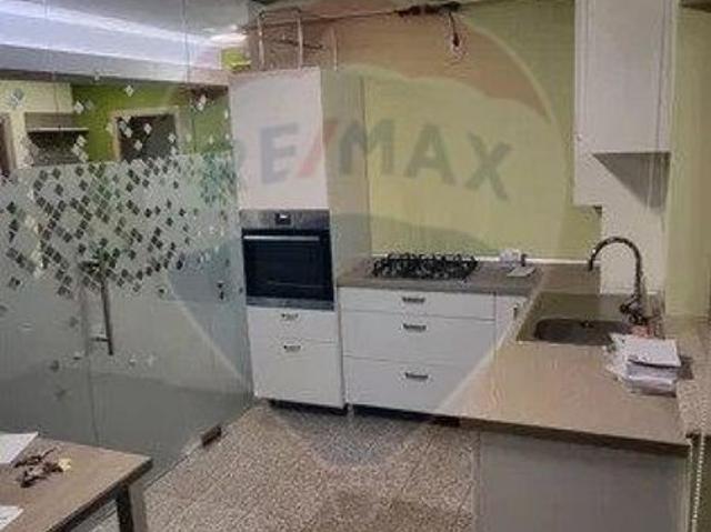 Apartament 4 camere de inchiriat zona Europa