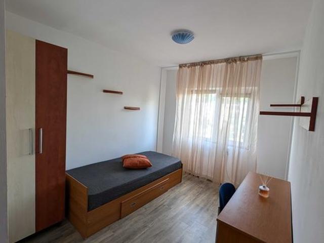 Apartament 4 camere de închiriat, Gara, ideal pentru 4 studenți