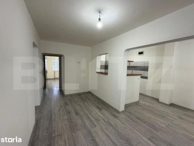 Apartament 4 camere de inchiriat –ideal locuinta sau activitati come