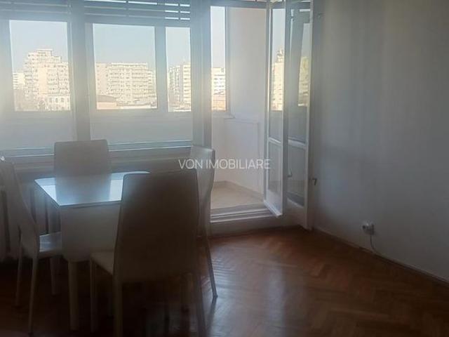 Apartament 4 camere de inchiriat in Vatra Luminoasa