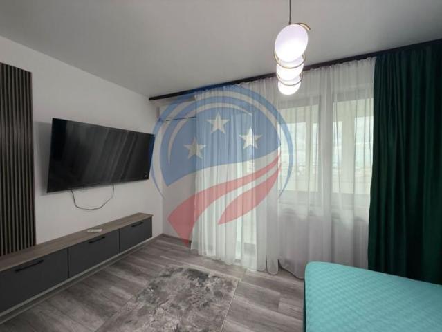 Apartament 4 camere/ de inchiriat/Onioptic/ Craiova/Ultracentral