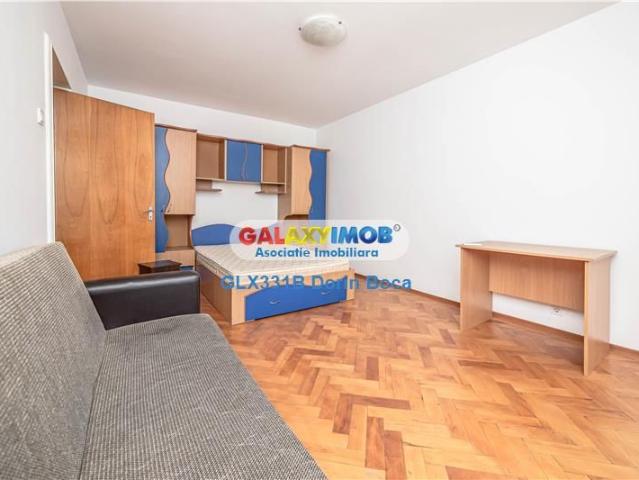 Apartament 4 camere decomandat TITAN Strada Firidei Scoala Dante