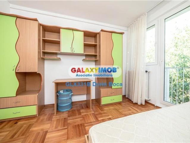 Apartament 4 camere decomandat TITAN Strada Firidei Scoala Dante