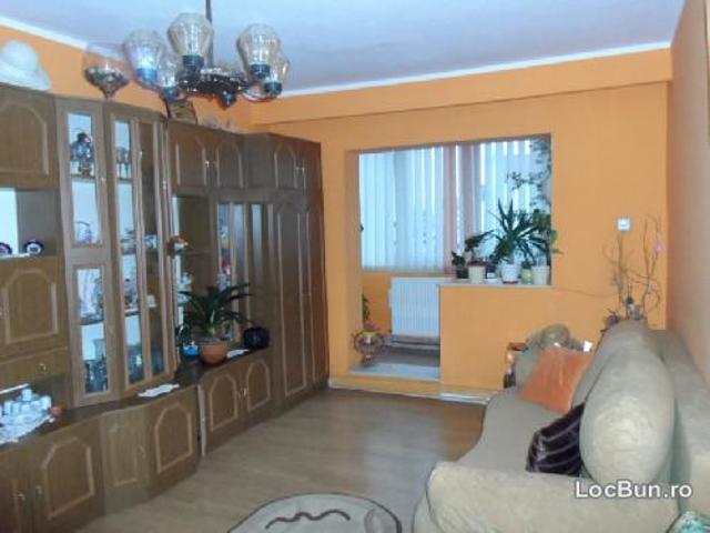 Apartament 4 camere, et. 1, Strand