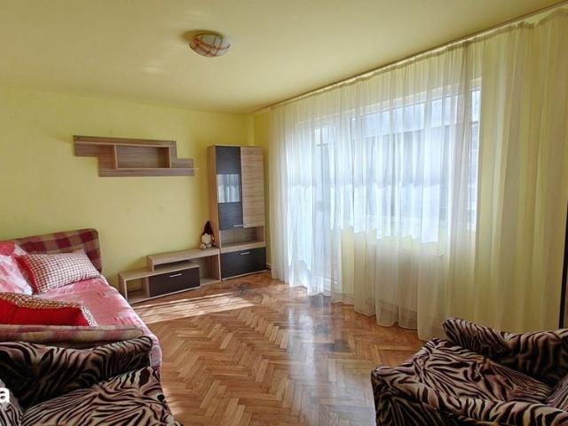 Apartament 4 camere, etajul 1, parcare, de inchiriat, Bucium