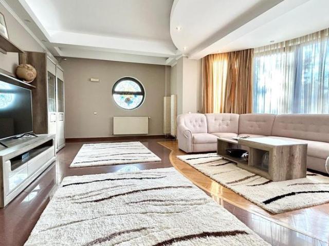 Apartament 4 camere în vilă de lux, Herăstrau