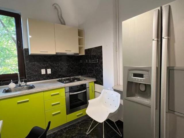 Apartament 4 camere in Vila | De Inchiriat | Primaverii