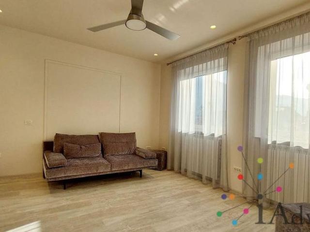 Apartament 4 camere in Vila, Ultracentral