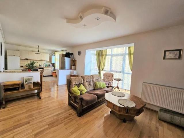 Apartament 4 camere in zona GHEORGHENI