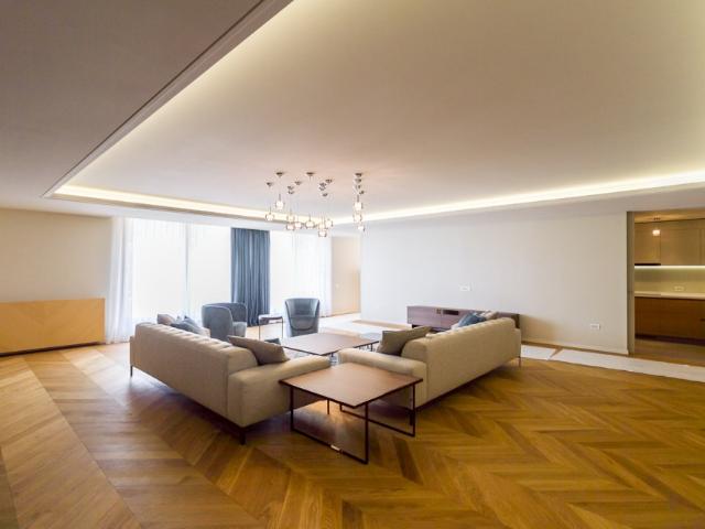 Apartament 4 camere Primaverii