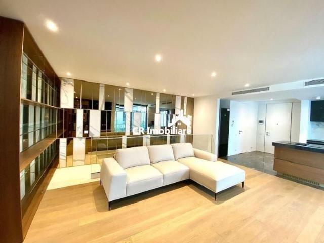 Apartament 4 camere,Primaverii