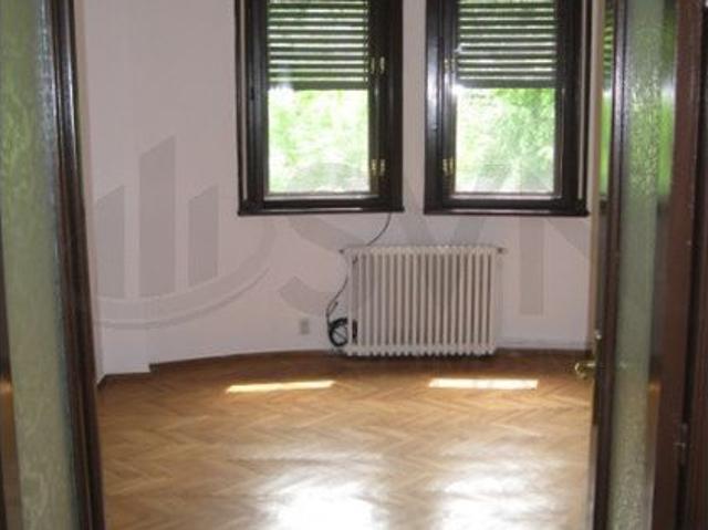 Apartament 4 camere Primaverii