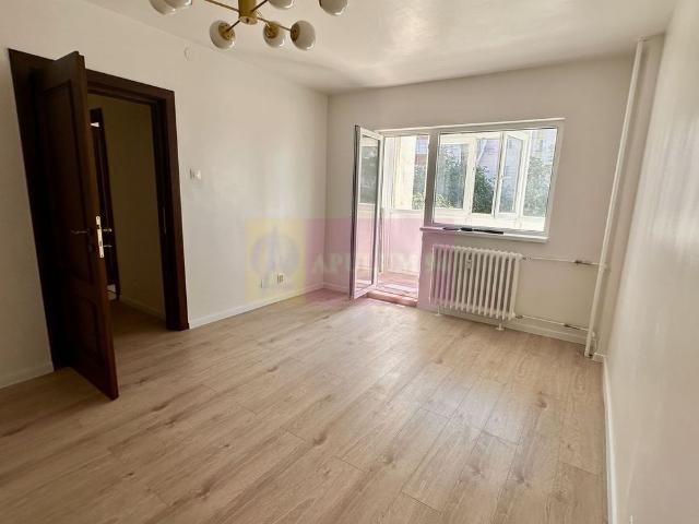 Apartament 4 camere Stefan Cel Mare Badea Cartan