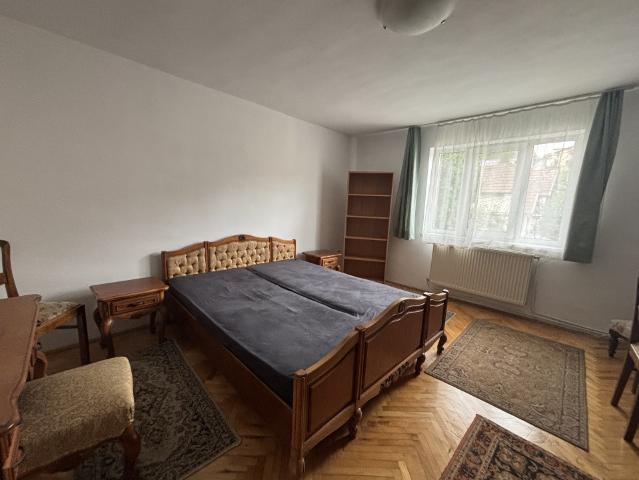 Apartament 4 camere, semidecomandat, 100mp, Gruia, Cat friendly
