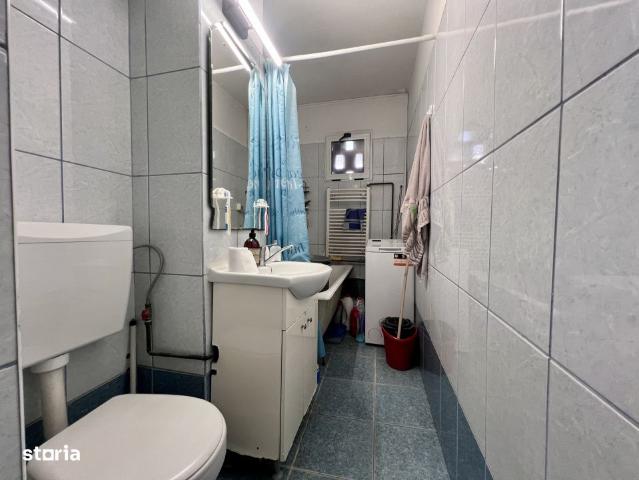 Apartament 4 camere, semidecomandat, 63mp, etaj 2/4 Zona Dacia