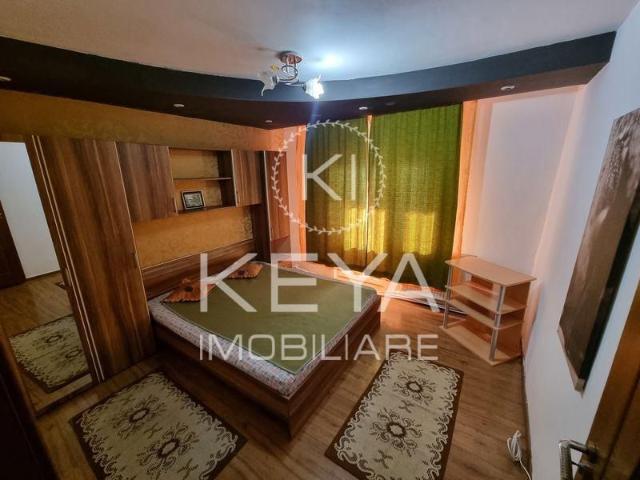 Apartament 4 camere, situat in Targu Jiu, Strada G.ral Christian Tell
