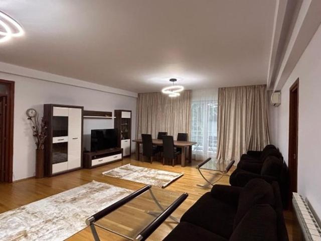 Apartament 4 camere soseaua Nordului