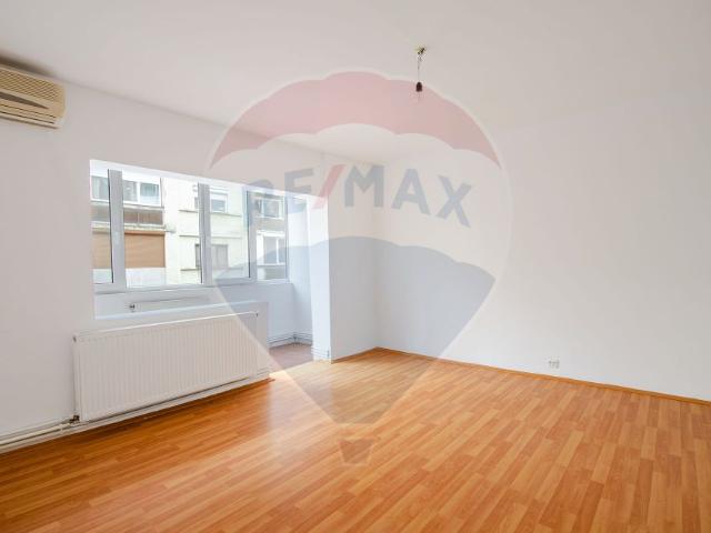 Apartament 4 camere vanzare in bloc de apartamente Timisoara, Soarelui vezi locația pe hartă