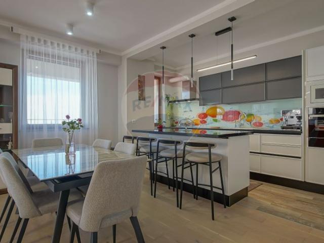 Apartament 4 camere vanzare in bloc de apartamente Brasov, Drumul Poienii vezi locația pe hartă