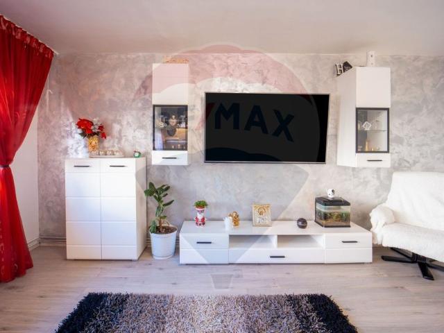 Apartament 4 camere vanzare in bloc de apartamente Brasov, Noua vezi locația pe hartă