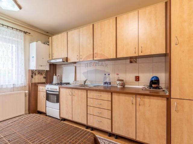 Apartament 4 camere vanzare in bloc de apartamente Cluj Napoca, Zorilor vezi locația pe hartă