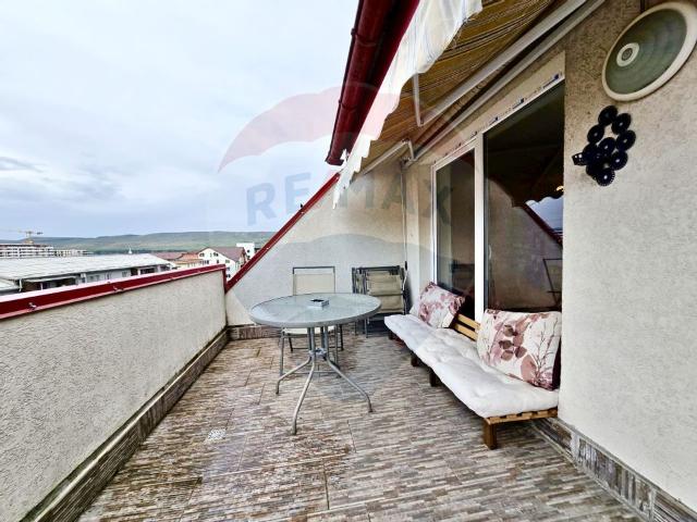 Apartament 4 camere vanzare in bloc de apartamente Cluj, Floresti vezi locația pe hartă