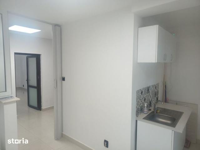 Apartament 4 camere zona Calea Calarasi