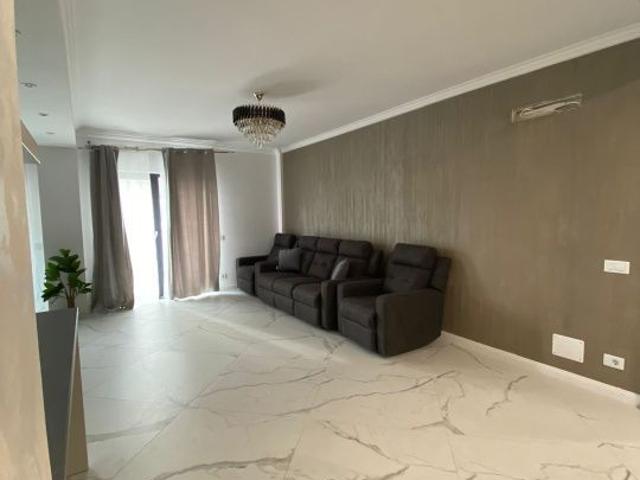 Apartament 4 camere, 160 mp, zona Exterior Est