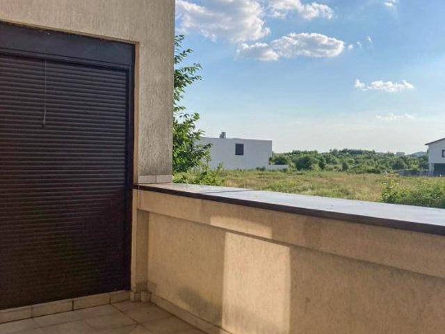 Apartament 4 camere 200mp Balcoane 26mp Sisesti