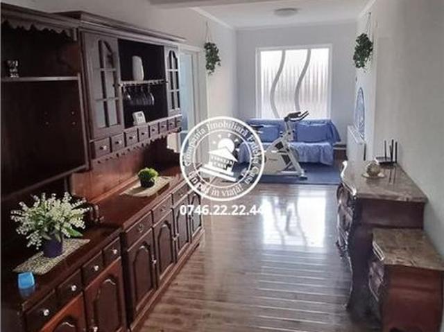 Apartament 4 camere, 2 bai, terasa de inchiriat Copou
