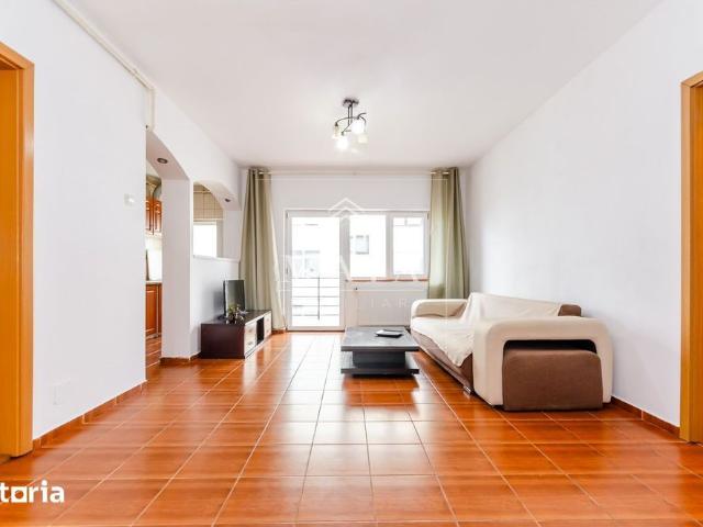 Apartament 4 camere, 2 bai, 2 balcoane, etaj 1, strada Islazului