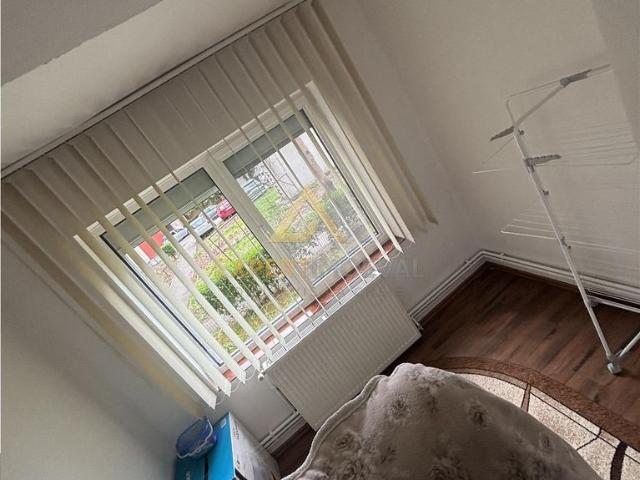 Apartament 4 camere 84 mp utili pretabil pentru investitie sau locuit
