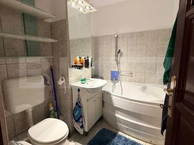 Apartament 4 camere, 98 mp, zona Soarelui
