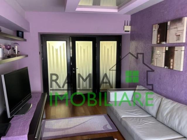 Apartament 5 camere, Centrul Civic