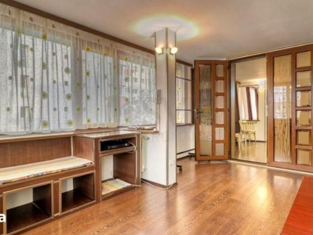 Apartament 5 Camere I De Inchiriat I Victoriei I 1 Mai