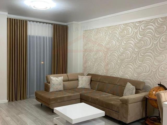 Apartament, 60 m²