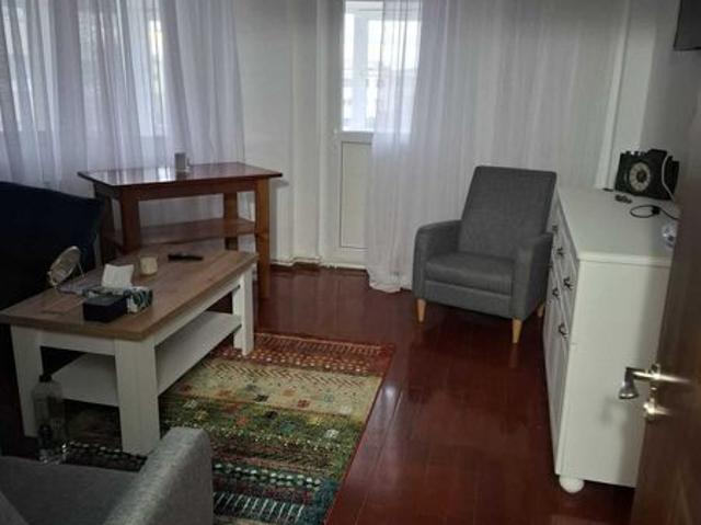 Apartament 60mp zona bazar