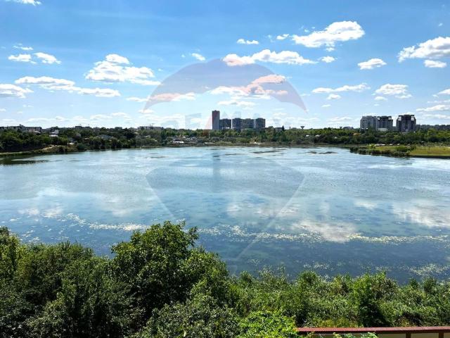 Apartament 6 camere vanzare in bloc de apartamente Bucuresti, Fundeni vezi locația pe hartă