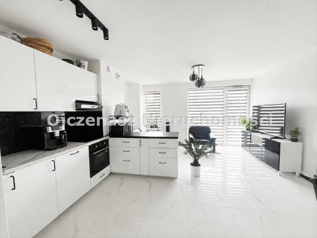 Apartament 74 m² z tarasem widok na Brdę w Aura Towers