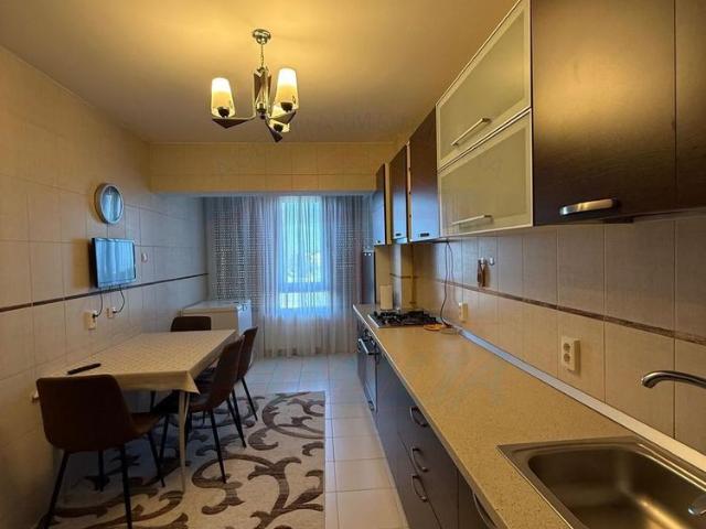 Apartament, 72 m²