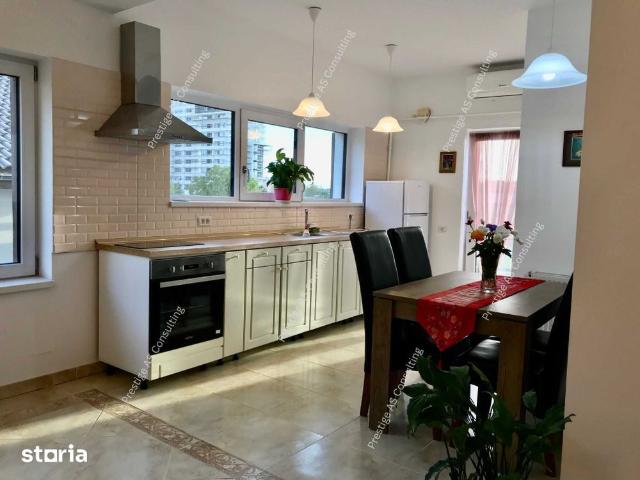 Apartament 90 mp | 3 camere & 2 Bai | Loc Parcare Vox