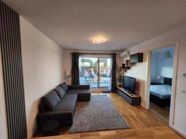Apartamente 2 camere | Luxuria | 1 Mai | Metrou
